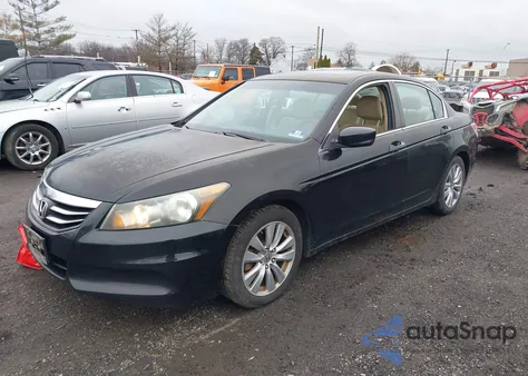2011 Honda Accord 2.4 Ex-L from USA, damaged, VIN 1HGCP2F83BA028844